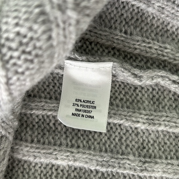 Grey Off Shoulder Top Women's Long Sleeve - Picture 6 of 6